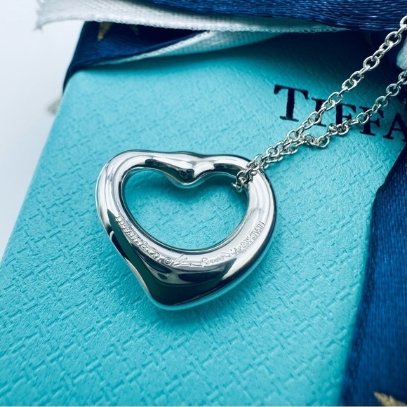 Tiffany & Co. PINK SAPPHIRE Small Open Heart Necklace with PACKAGING - Picture 4 of 8